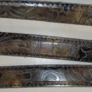 Lot of 3 belts